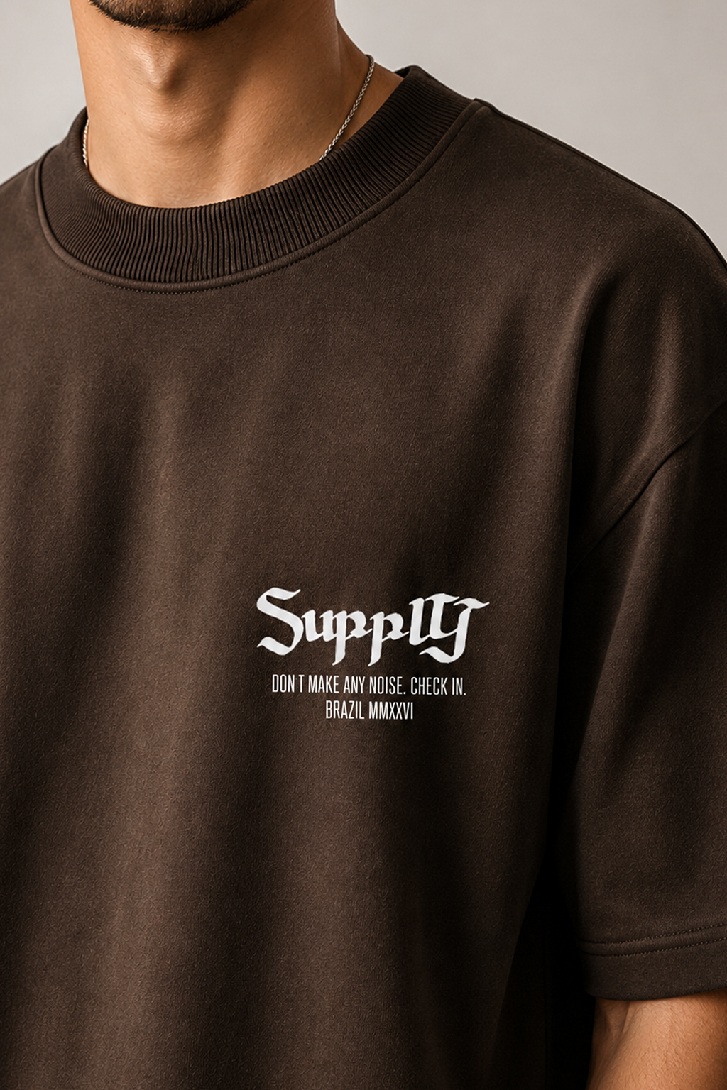 Camiseta Oversized Supply Marrom